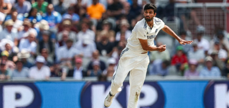 Nasser Hussain Slams Gill for Delaying Sundar’s Bowling